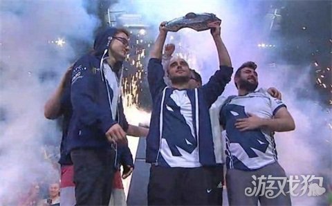 牺牲与执着 牺牲与执着