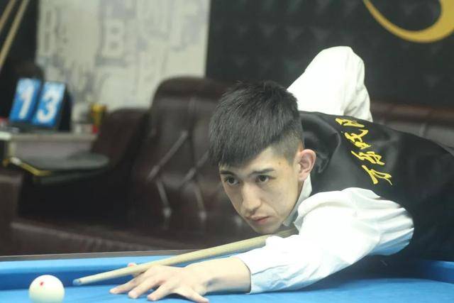 守和篮板的 守和篮板的